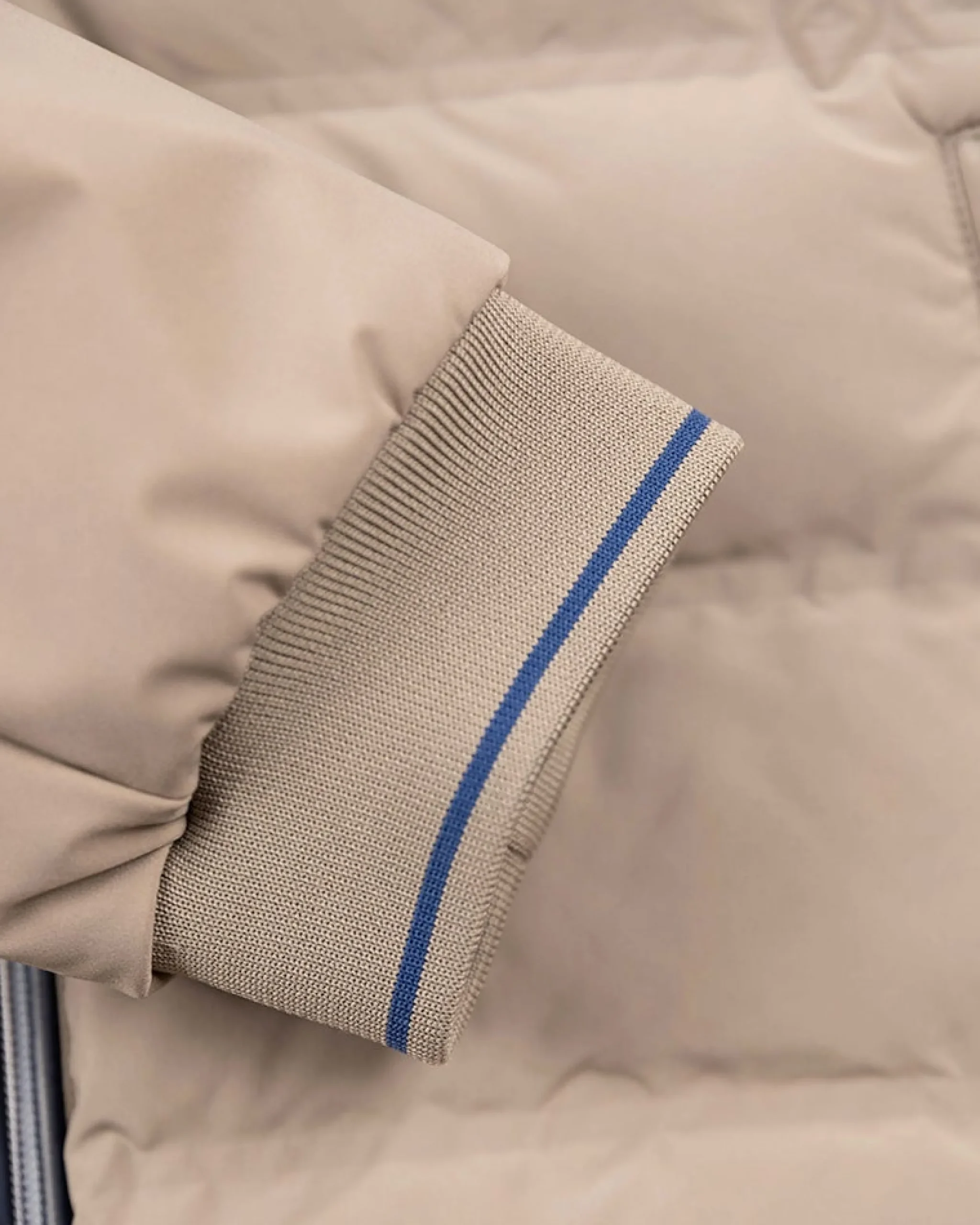 NZA New Zealand Auckland Gewatteerde effen jas -