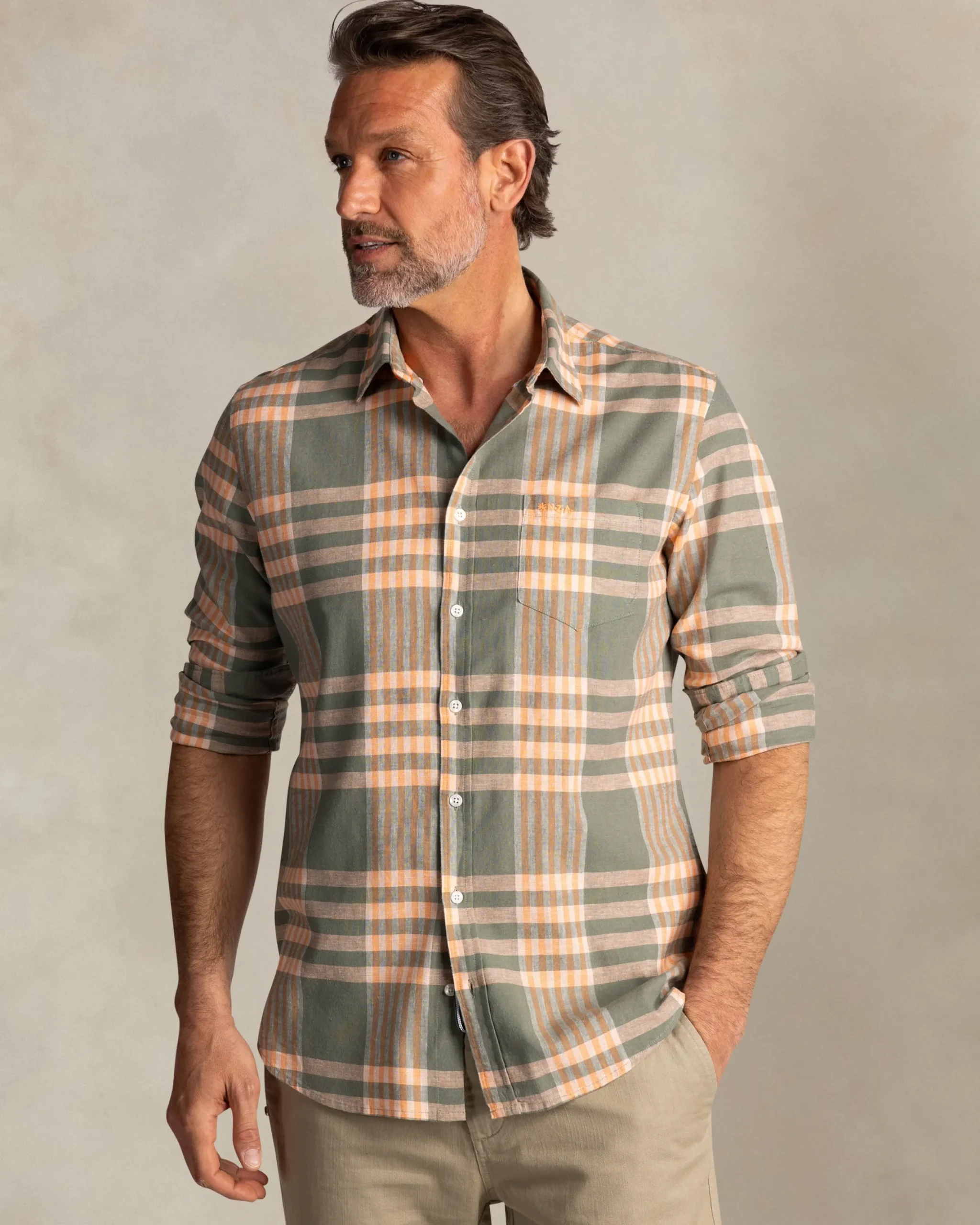 NZA New Zealand Auckland Groen met oranje geruit overhemd met korte mouwen