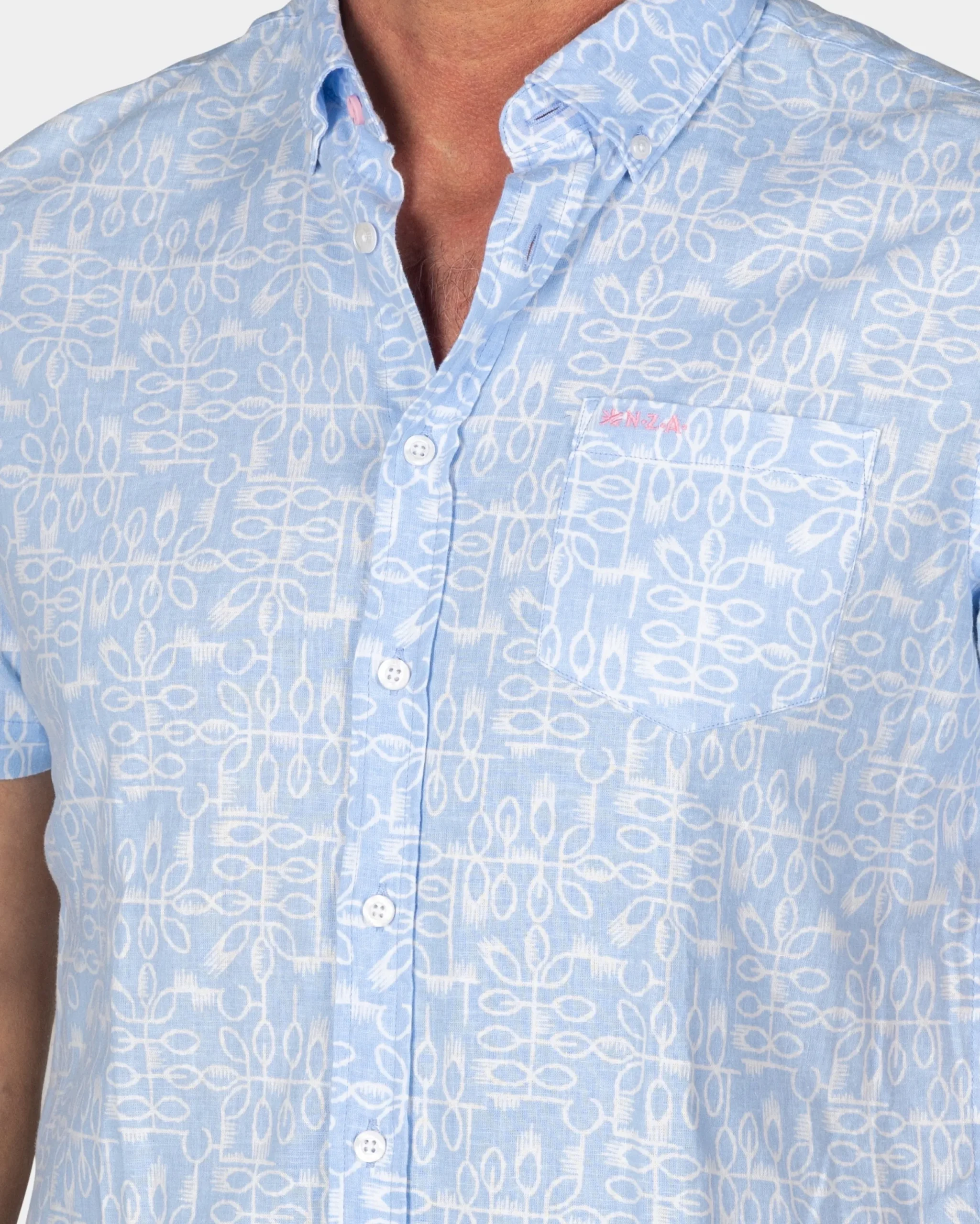 NZA New Zealand Auckland Pastelblauw overhemd met witte print
