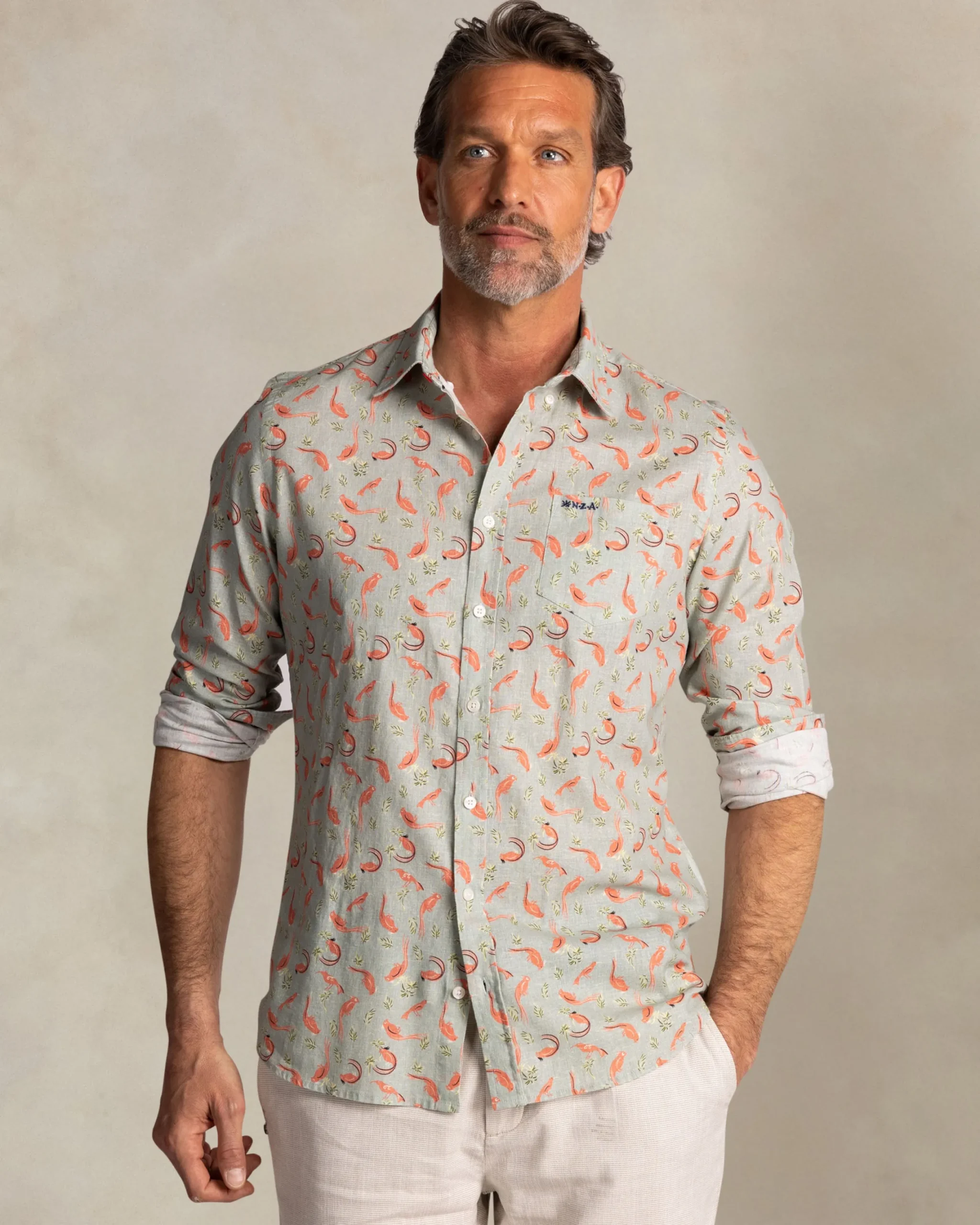 NZA New Zealand Auckland Taupe overhemd met oranje grafische print